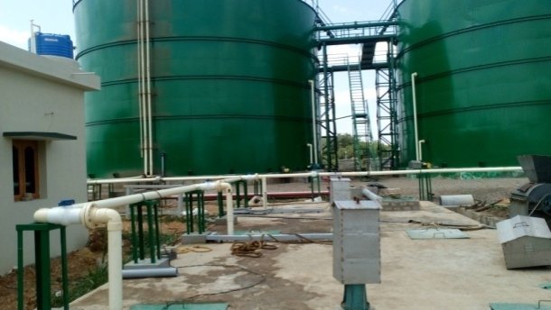 Large-Scale Microbial Cultivation